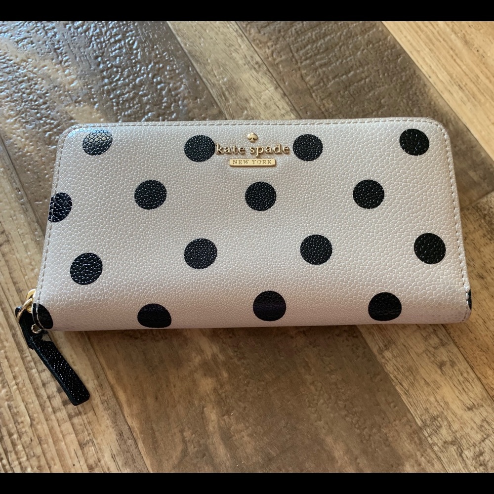 CUTE KATE SPADE WALLET DOTS
